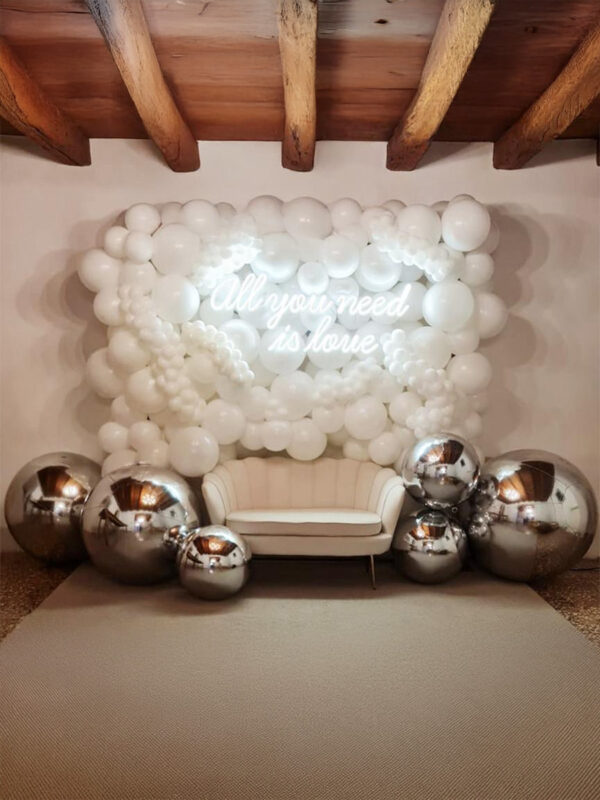 MURO ORGANICO DI PALLONCINI