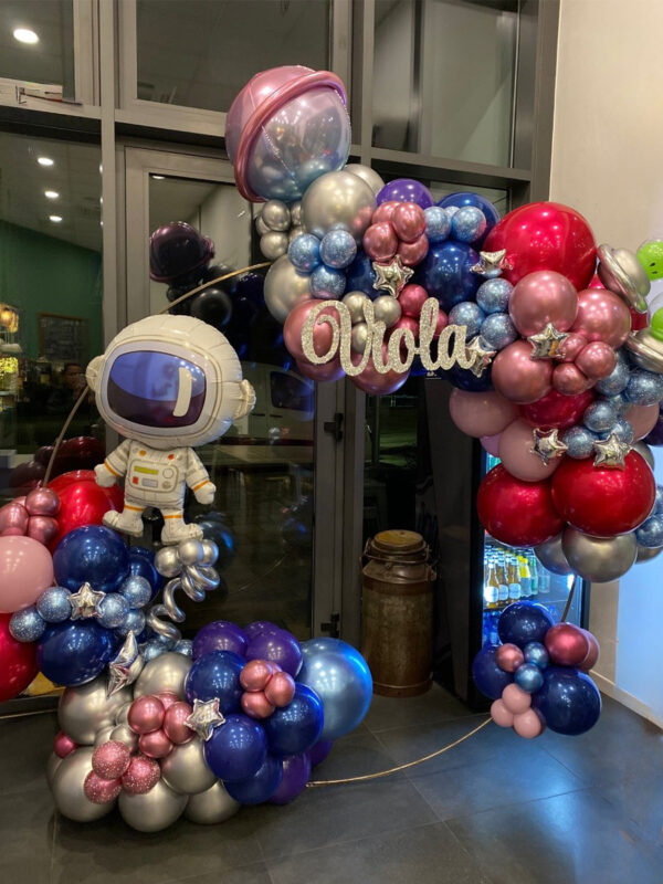 CERCHIO CON NUOVLETTE DI PALLONCINI