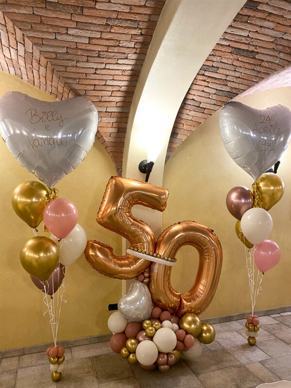 BASE ANNIVERSARIO CON GRAPPOLI CUORI